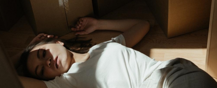 Οι συναισθηματικοί άνθρωποι είναι πιθανό να μετακομίσουν, αλλά όχι πολύ συχνά